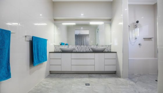 apartment-bathroom-cabinet-2775319-1024x682